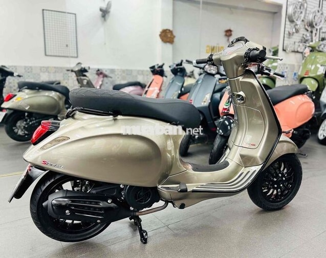 Piaggio Sprint 2022 màu Nâu đồng