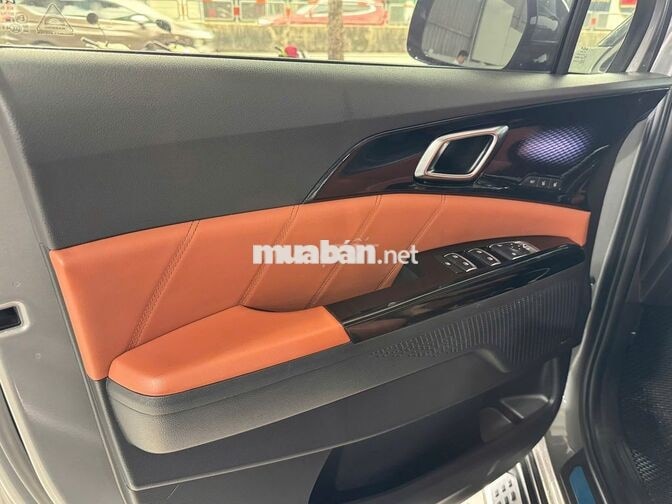 KIA Carnival 2024 Signature Xám 7 chỗ