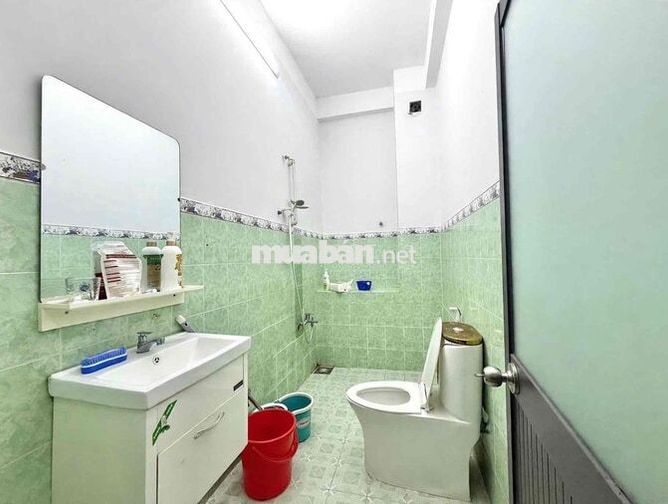 Phòng Ban Công Rộng Thoáng 30m2 - Full NT tại Tân Tạo, Bình Tân.
