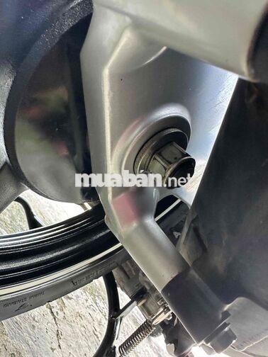 Suzuki Impulse 2016 trắng xanh