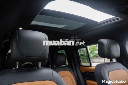 Xe LandRover Defender 110 X P400 3.0 AT 2023