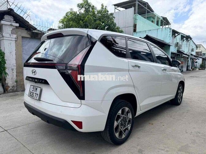 Hyundai Stargazer Cao cấp 7 chỗ sản xuất 2022