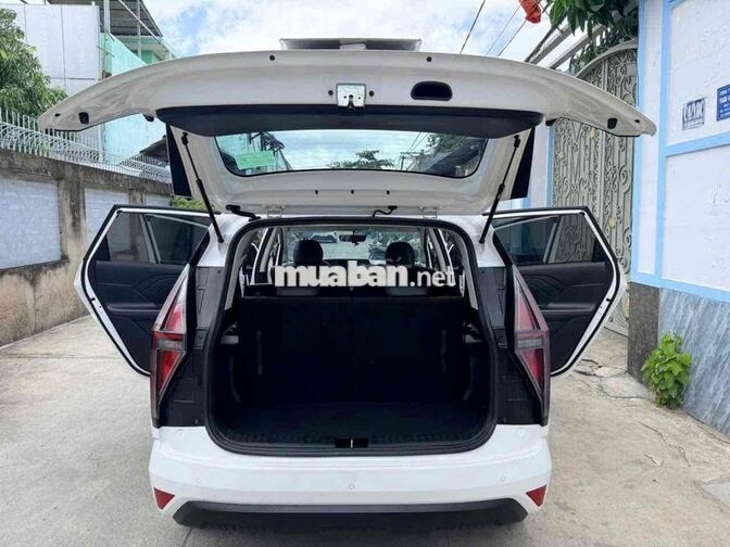 Hyundai Stargazer Cao cấp 7 chỗ sản xuất 2022