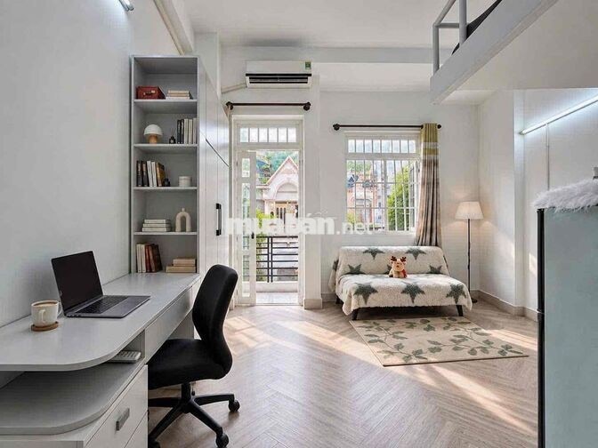 TRỐNG SẴN DUPLEX - BAN CÔNG 3 PHÚT QUA HVHK CS2 - ETOWN - SÂN BAY