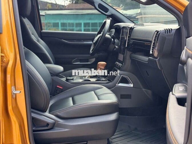 Ford Ranger Wildtrak 2025, bảo hành xe 2030