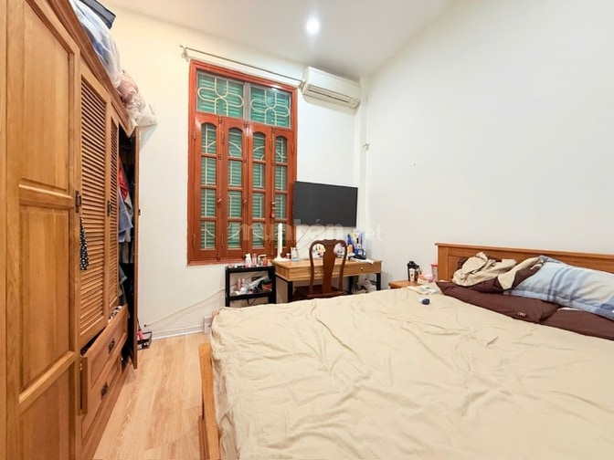 Bán nhà phân lô Nguyễn Phúc Lai Vip Đông Đa, 2 thoáng, giá 18.9 tỷ.