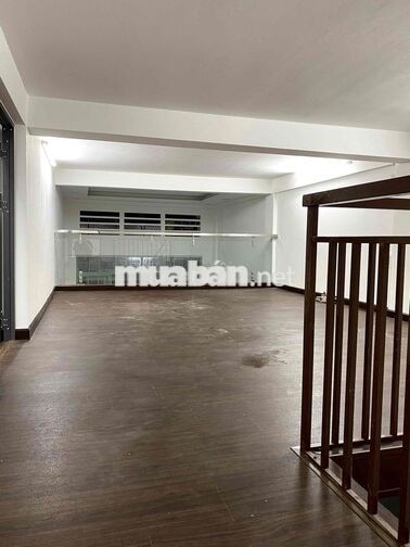 CMT8 Q10, Phù hợp kinh doanh - có chổ ở lại.