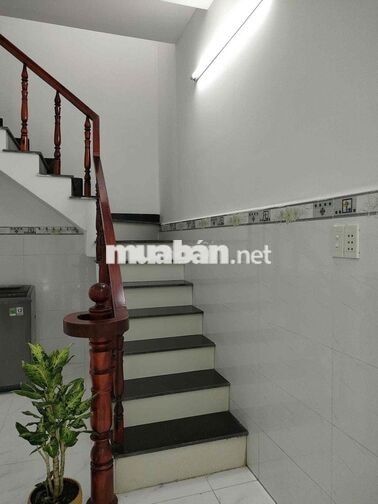 Bán nhà 1 trệt 1 lầu, 2 PN, 2 WC, 3.5x7m gần khu công nghiệp Xuyên Á
