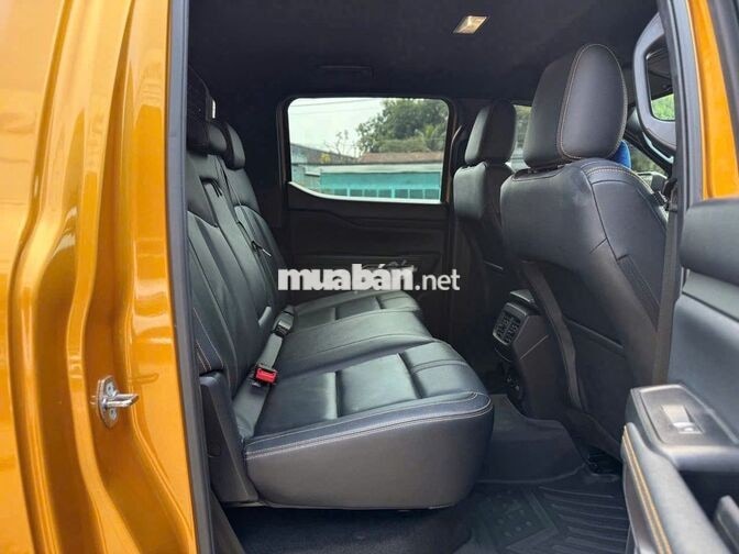 Ford Ranger Wildtrak 2025, bảo hành xe 2030