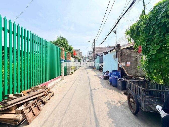 NHÀ HẺM XE HƠI CHÍNH CHỦ NGAY CHỢ GẤU 3 T 490