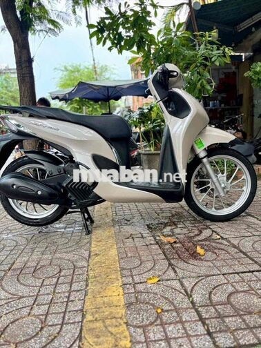 Honda SH Mode màu Trắng
