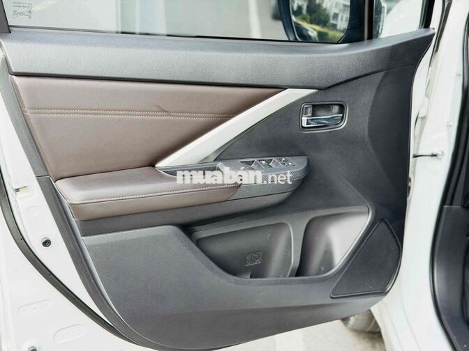Mitsubishi Xpander 2024 Premium Trắng