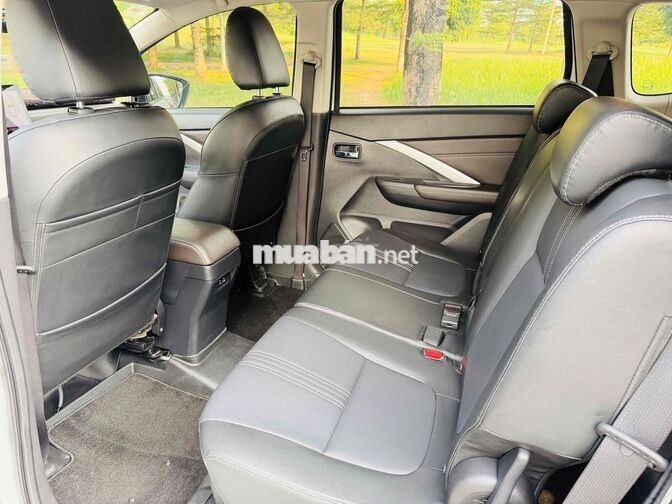 Mitsubishi Xpander 2024 Premium Trắng