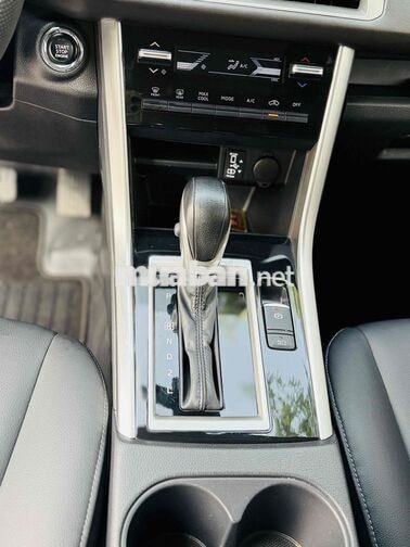 Mitsubishi Xpander 2024 Premium Trắng