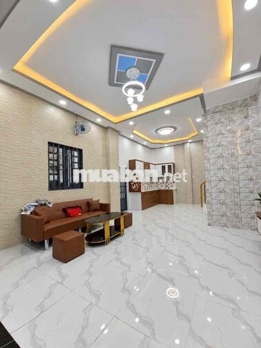 Bán nhà DT 43m2 - 4,5x10m - Ngay Trục Đường Tên Lửa, Sát Aeon Bình Tân