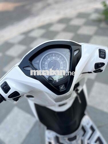 Honda Lead 2018 màu Trắng