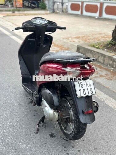 Honda Dylan 150cc màu Đỏ