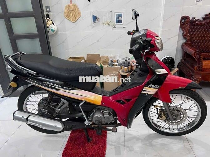 Yamaha Sirius màu Đỏ đen