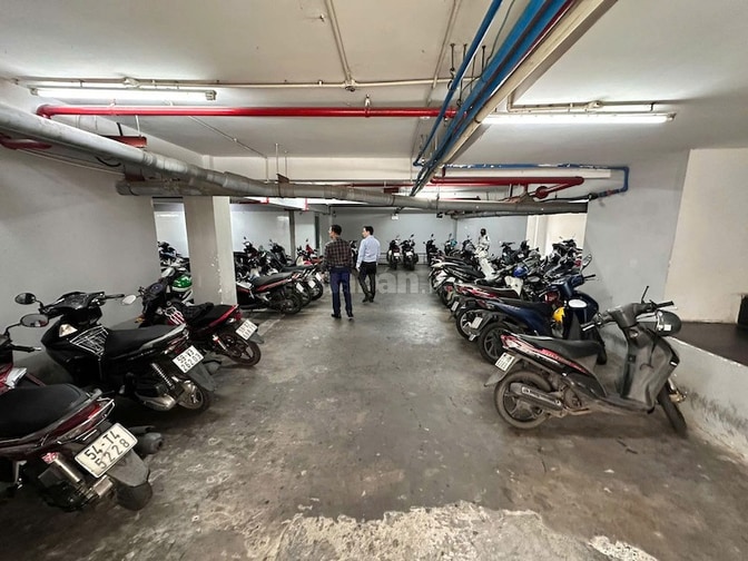 Cho thuê tòa VP Điện Biên Phủ gần Hàng Xanh, 7 tầng, 5.224m2 sàn