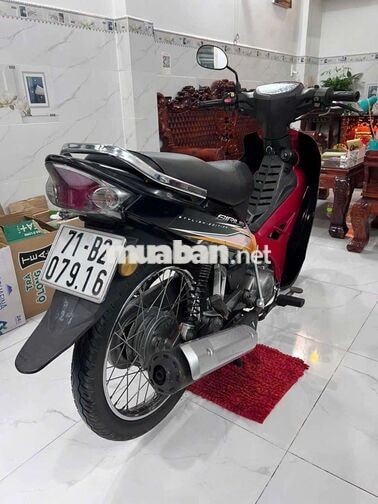 Yamaha Sirius màu Đỏ đen