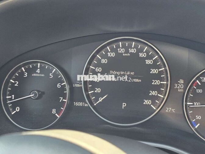 Mazda 3 Luxury 2023 Xám 16000 km