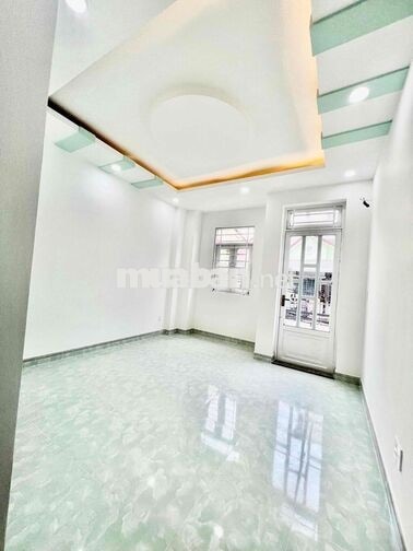 Cho Thuê Nhà Sạch Sẻ DT 4x18m 1Trệt 2Lầu 3Pn 4Wc Hẻm Xe Tải Sân Thượng