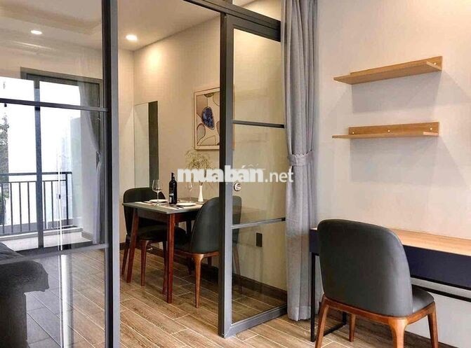 Căn Hộ Mới 100%, 1 Phòng Ngủ Ban Công Gần Chợ Bến Thành, Dinh Độc Lập