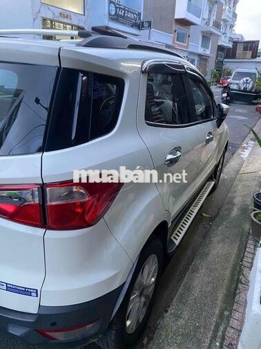 Ford EcoSport 5 chỗ Xăng màu Trắng