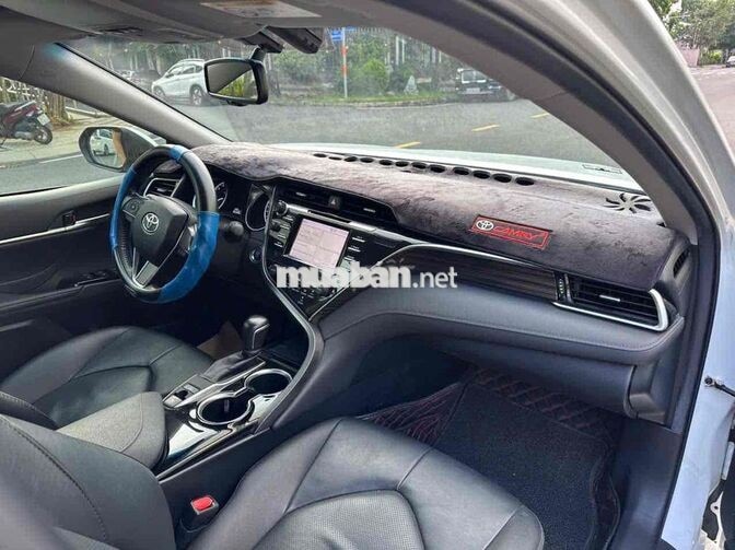 Toyota Camry 2021 2.0G 3.2 vạn km Trắng