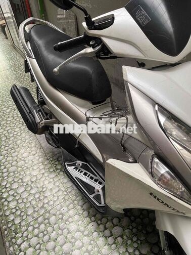 Honda Airblade 2011 màu trắng chính chủ,biển Tphcm