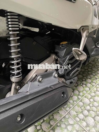 Honda Airblade 2011 màu trắng chính chủ,biển Tphcm