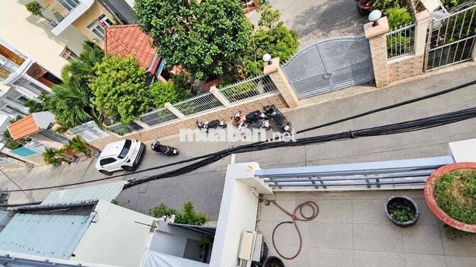 Bán nhà 4 Tầng. 4x17m. Ngay Tên Lửa Aeon Bình Tân. Hẻm 6m. Nhỉnh 5Tỷ
