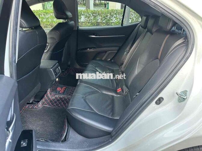 Toyota Camry 2021 2.0G 3.2 vạn km Trắng