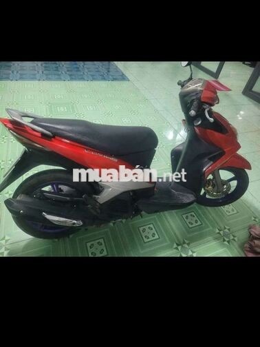 Yamaha Luvias màu đỏ