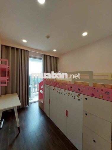 Cho thuê căn hộ 3 phòng ngủ 2WC. chung cư Orchard Parkview. gần sb TSN