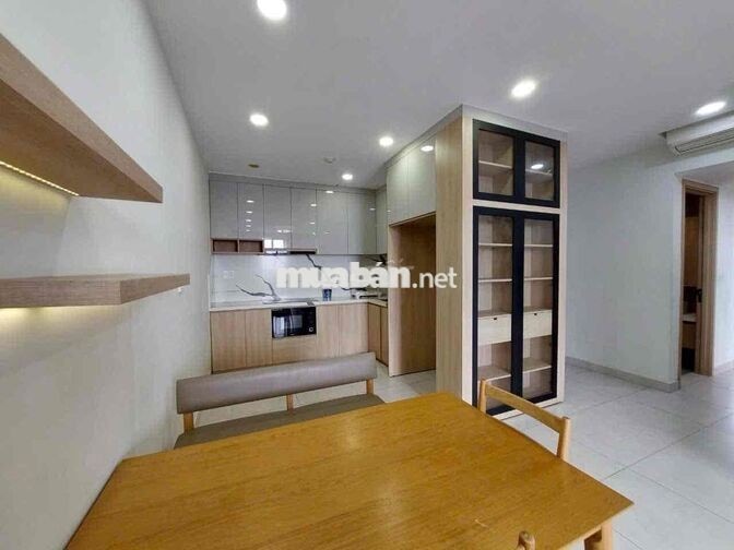 Cho thuê căn hộ 3 phòng ngủ 2WC. chung cư Orchard Parkview. gần sb TSN