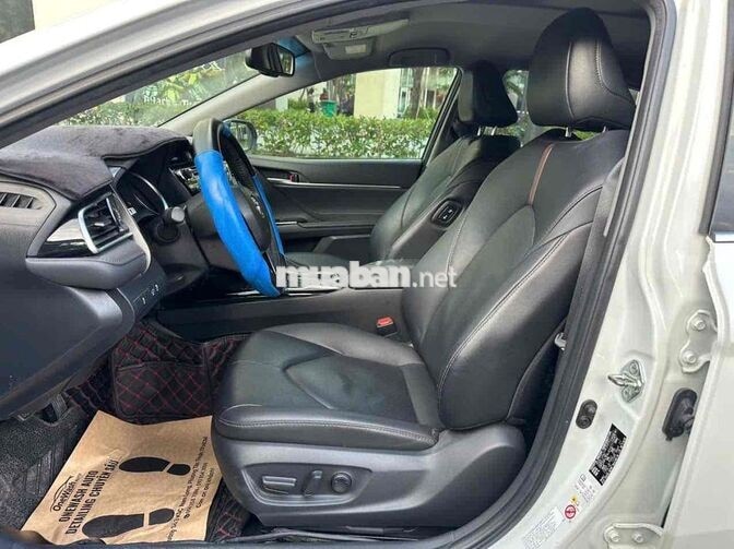 Toyota Camry 2021 2.0G 3.2 vạn km Trắng