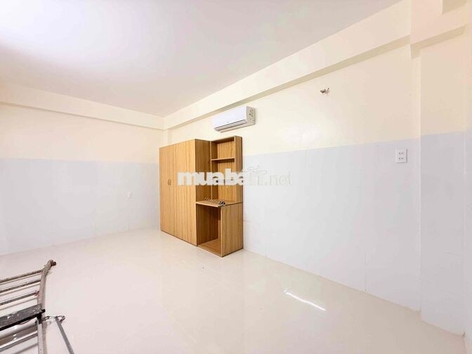 NHÀ 1 TRỆT 1 LẦU NGAY CỘNG HOÀ- HOÀNG HOA THÁM
