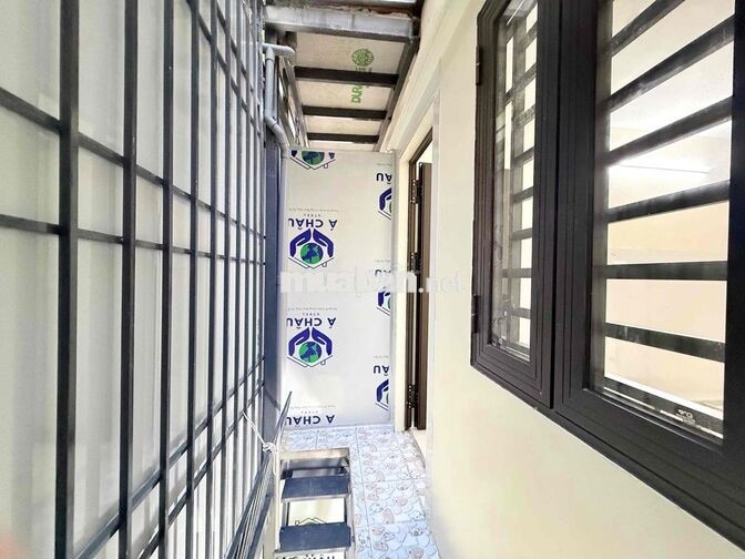 NHÀ 1 TRỆT 1 LẦU NGAY CỘNG HOÀ- HOÀNG HOA THÁM