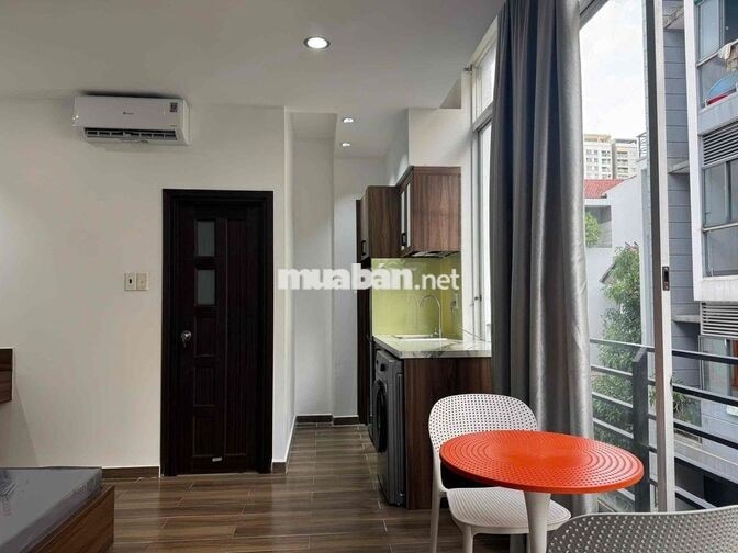 STUDIO FULL NỘI THẤT – CỬA KÍNH LỚN, MÁY GIẶT RIÊNG NGUYỄN TRÃI QUẬN 1