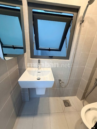 Chính chủ cho thuê nhà HXH Lê Thị Bạch Cát Q11 - 2pn 2wc - giá 18tr