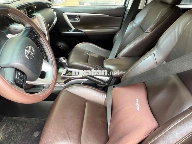 Toyota Fortuner 2018 2.7V 90.000km bạc