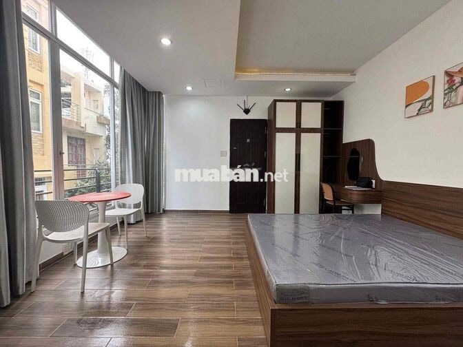 STUDIO FULL NỘI THẤT – CỬA KÍNH LỚN, MÁY GIẶT RIÊNG NGUYỄN TRÃI QUẬN 1
