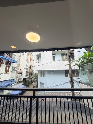 Chính chủ cho thuê nhà HXH Lê Thị Bạch Cát Q11 - 2pn 2wc - giá 18tr