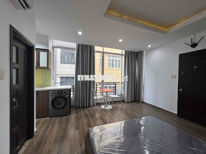 STUDIO FULL NỘI THẤT – CỬA KÍNH LỚN, MÁY GIẶT RIÊNG NGUYỄN TRÃI QUẬN 1