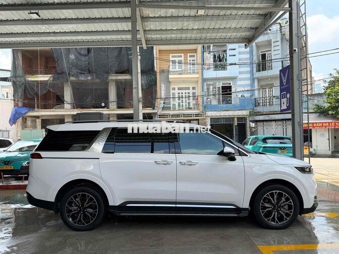 Kia Carnival 2024 Signature 2.9 vạn Trắng