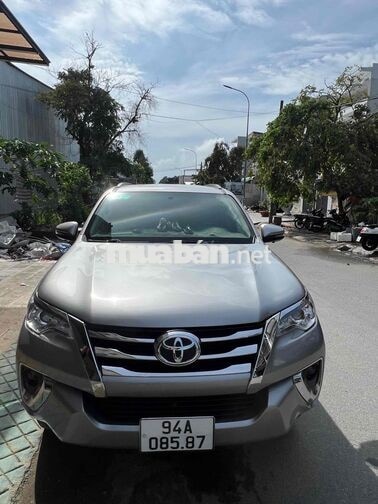 Toyota Fortuner 2018 2.7V 90.000km bạc