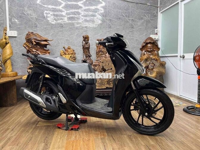 Honda SH125i chính chủ biển SG máy móc êm ru