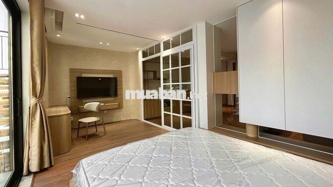 Căn hộ ban công tách bếp ngay cầu kiệu tách bếp siêu sang Tân định Q1