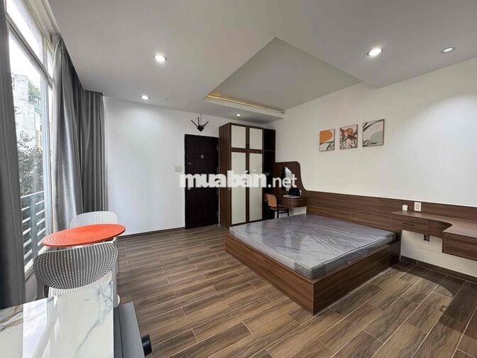 STUDIO FULL NỘI THẤT – CỬA KÍNH LỚN, MÁY GIẶT RIÊNG NGUYỄN TRÃI QUẬN 1